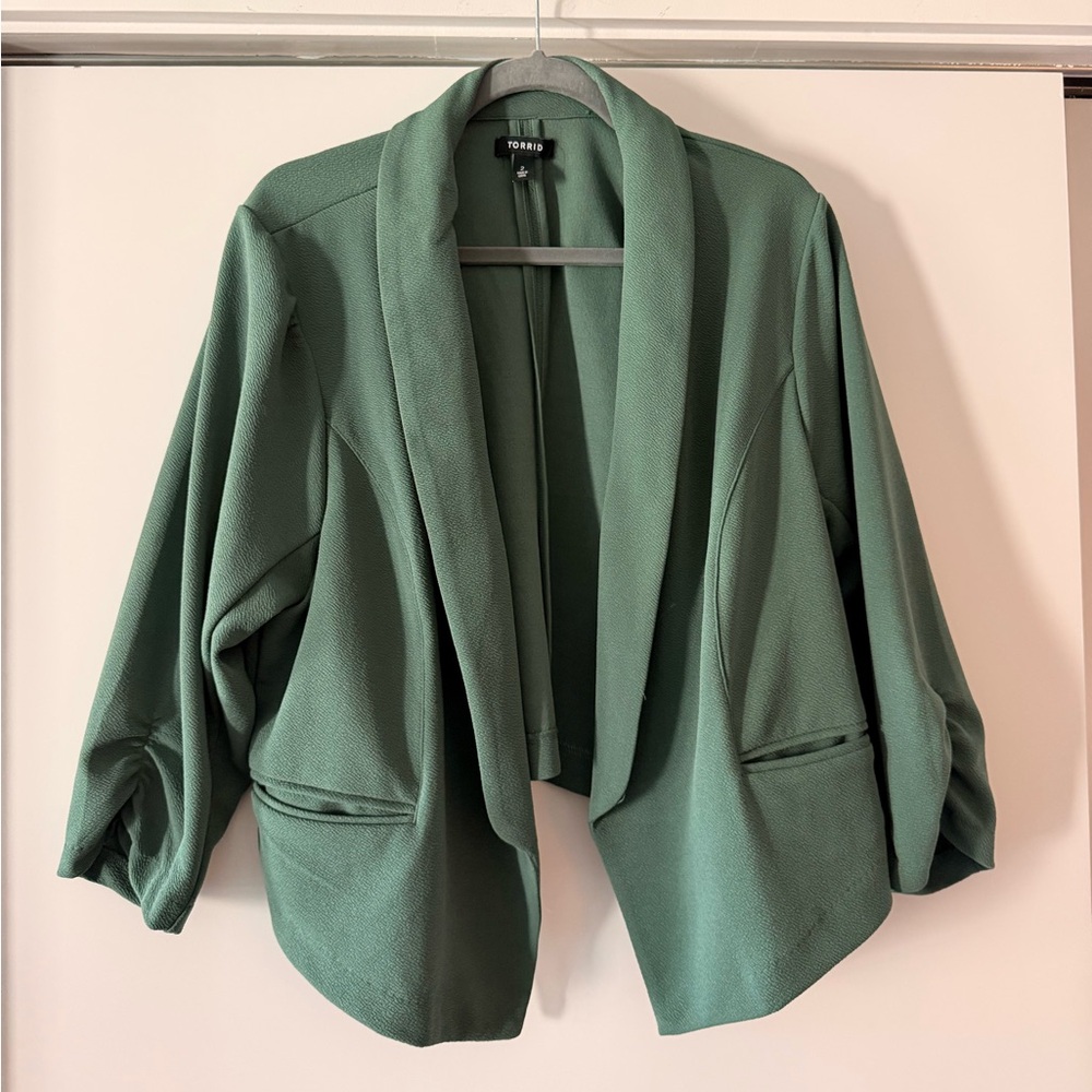 Torrid Green Textured Crepe Shawl Collar Blazer Size 2